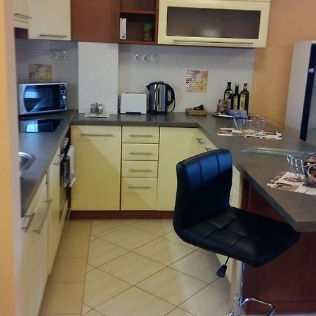 Isabell Apartments גיור מראה חיצוני תמונה