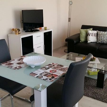 Isabell Apartments גיור מראה חיצוני תמונה