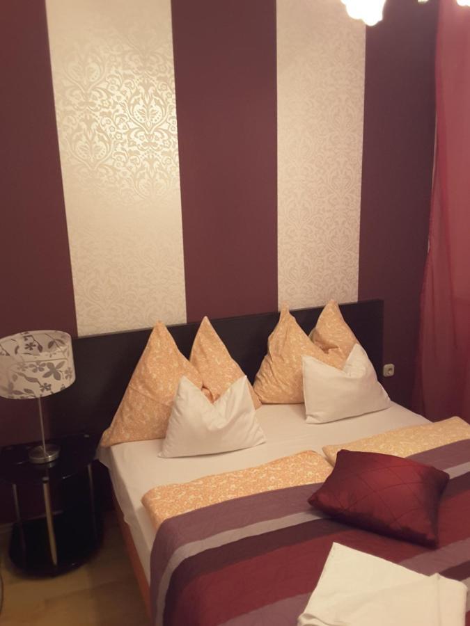 Isabell Apartments גיור מראה חיצוני תמונה