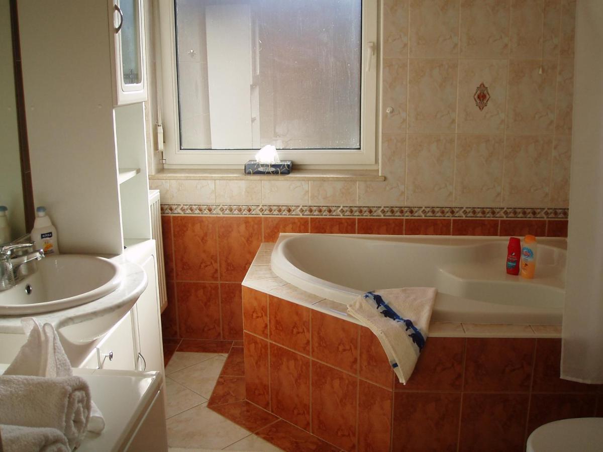 Isabell Apartments גיור מראה חיצוני תמונה