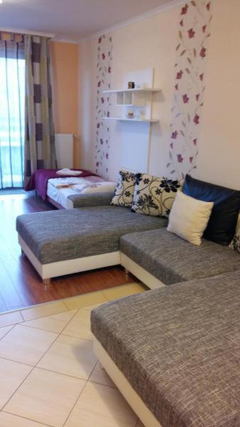 Isabell Apartments גיור מראה חיצוני תמונה