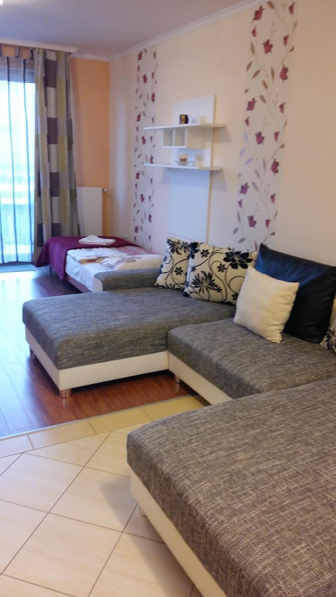 Isabell Apartments גיור מראה חיצוני תמונה