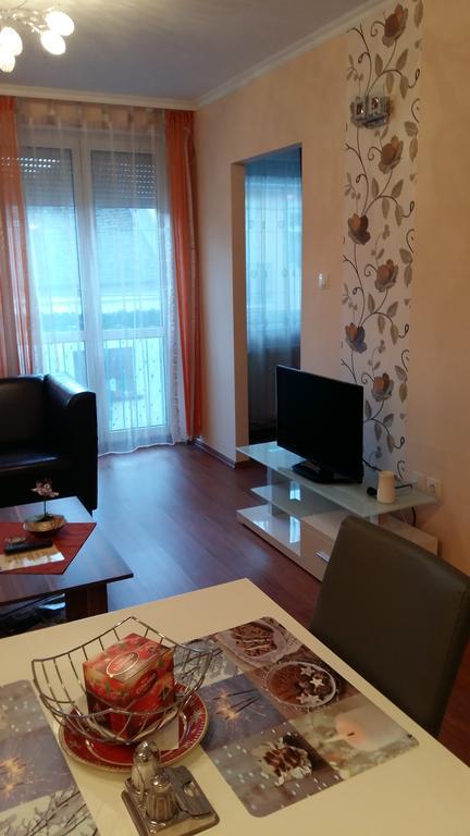 Isabell Apartments גיור מראה חיצוני תמונה